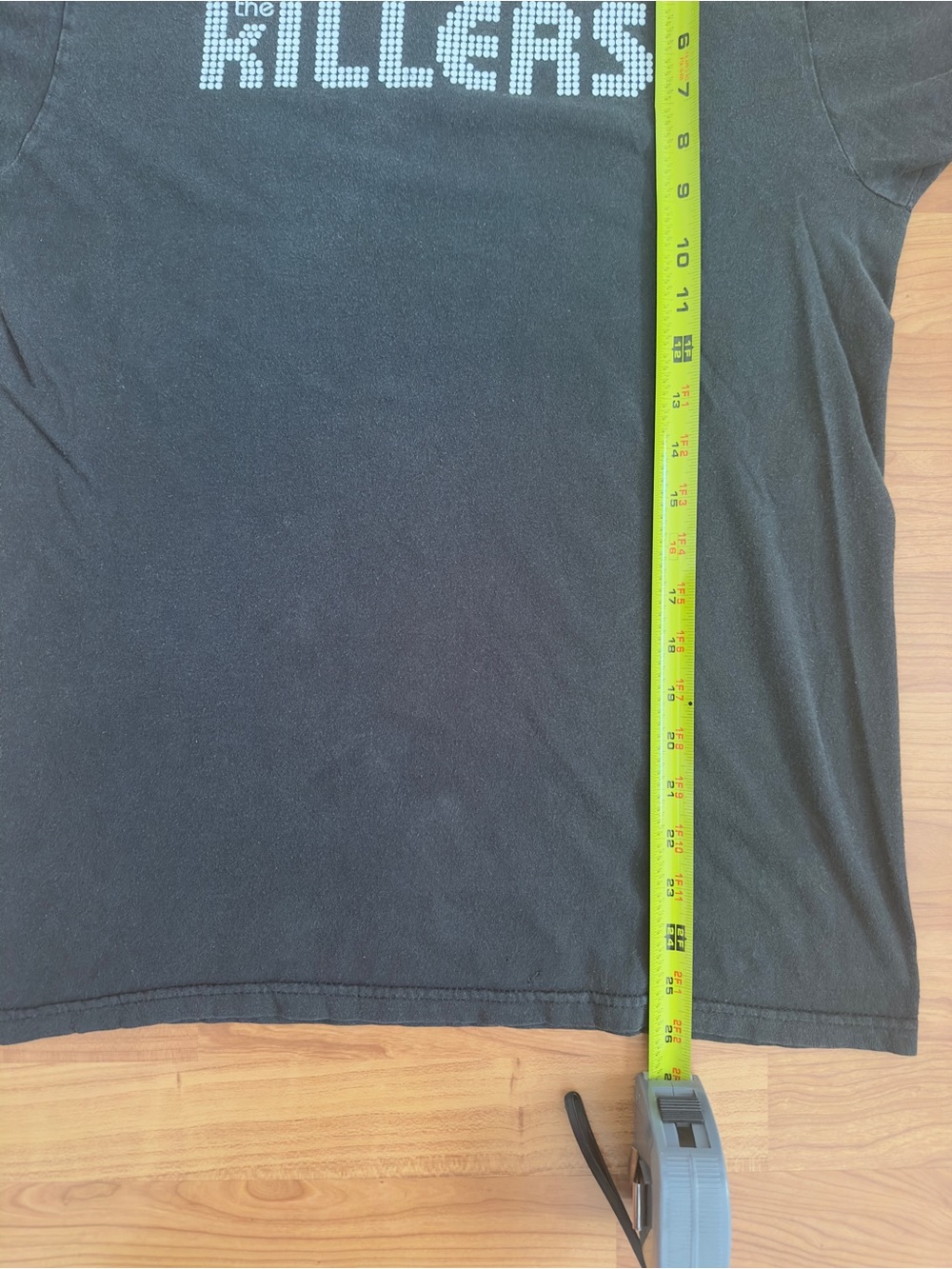 Vintage 2004 The Killers Black Band Tee with White Logo - Picture 7 of 7